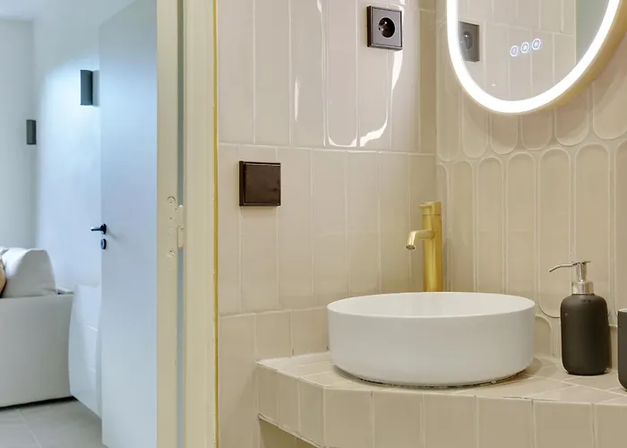 Voltaire - Republique Luxury * Paris